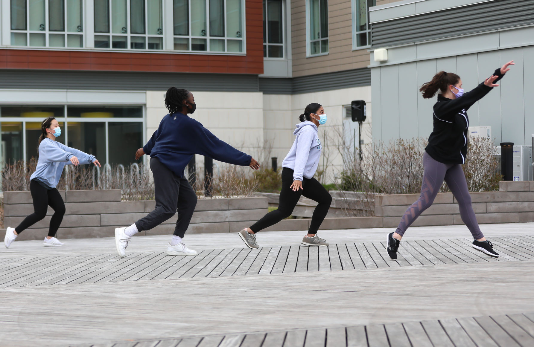 041021_nws_stocktondance